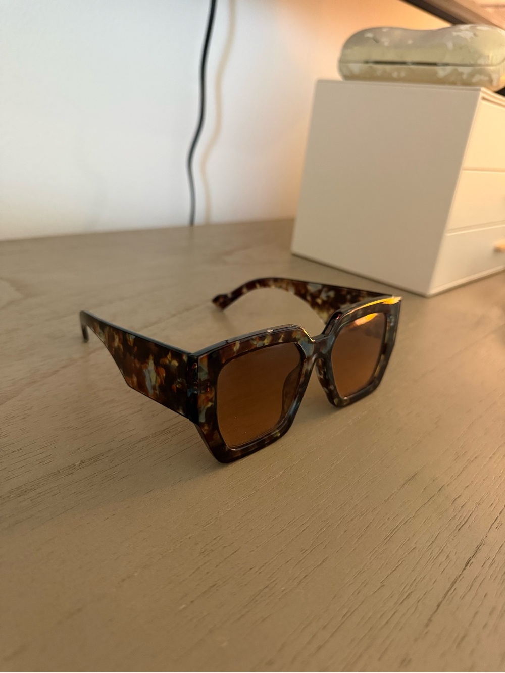 NWOT Large Sunglasses
